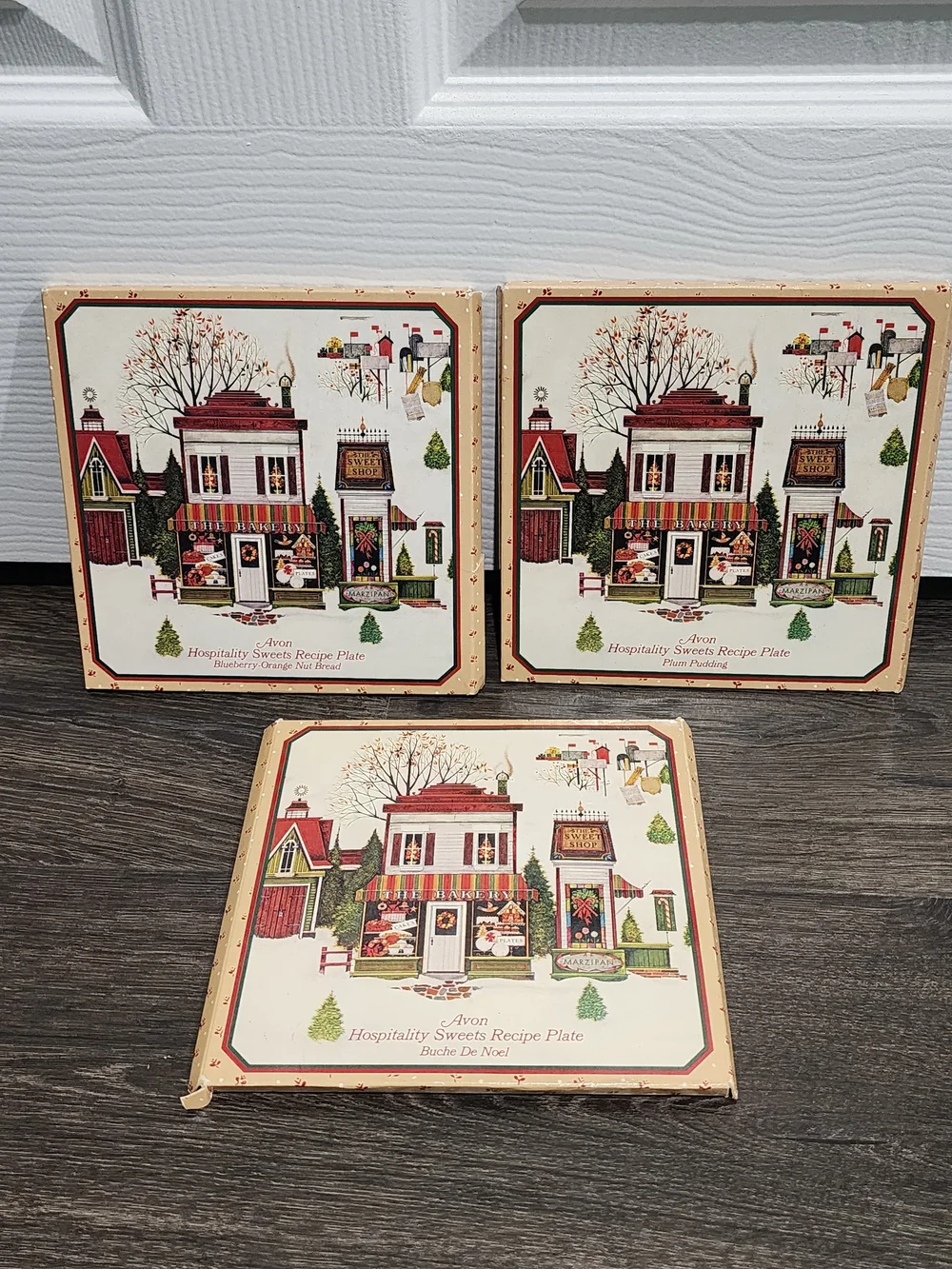 3 Pc 1982 Avon Christmas Tin Recipe Plates-Plum Pudding, Nut Bread, Buche Noel
